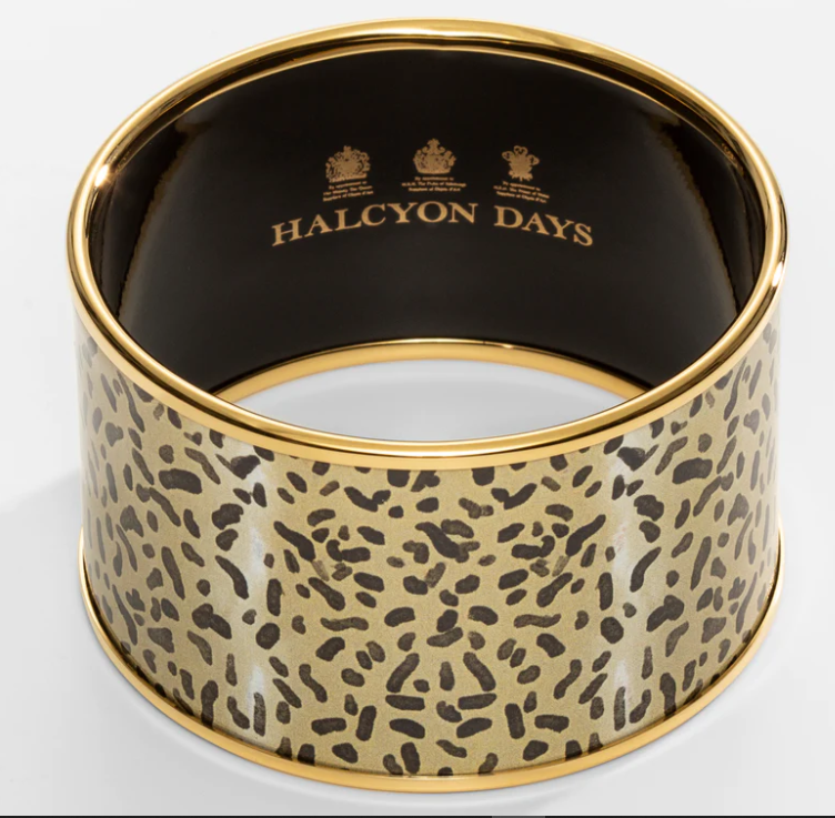 https://www.kranichs.com/upload/product/Kranichs_LeopardPrintCuff-PBTRA0140GM.png