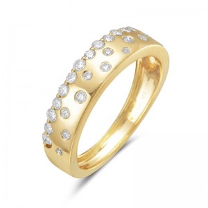 Scattered Diamond Fashion Band